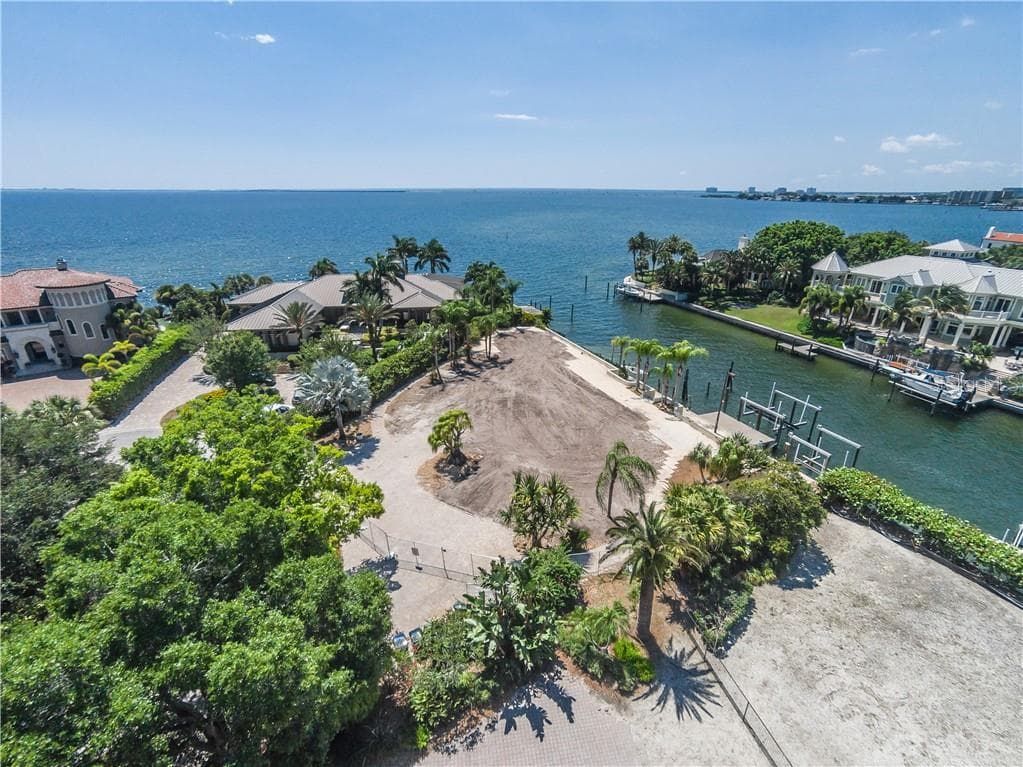 4935 LYFORD CAY ROAD TAMPA, FL 33629