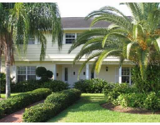 4904 W BAY WAY PLACE TAMPA, FL 33629