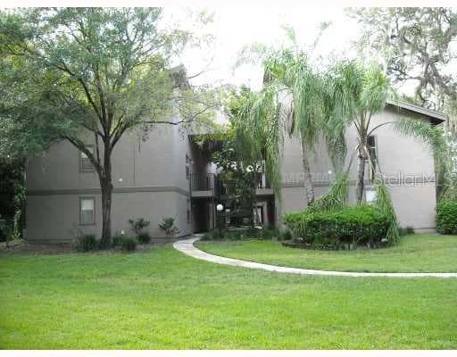 4209 WINDING MOSS TRAIL UNIT 207 TAMPA, FL 33613