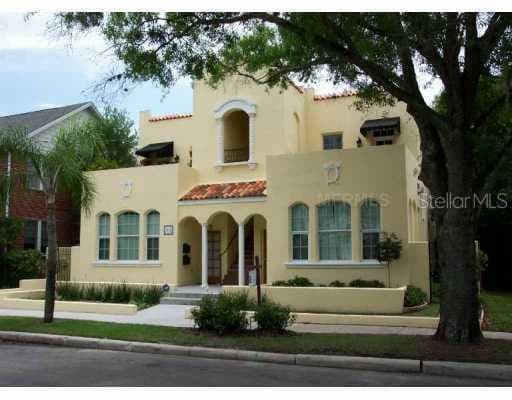 1916 W DEKLE AVENUE UNIT B TAMPA, FL 33606