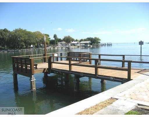 1365 Snell Isle BOULEVARD NE UNIT 1a St Petersburg, FL 33704