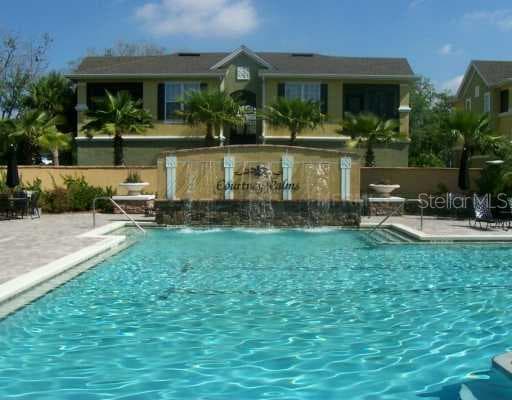 10213 Courtney Palms BOULEVARD UNIT 102 Tampa, FL 33619