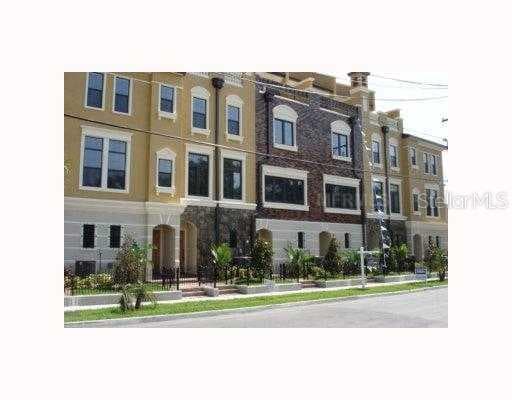 2225 SOHO BAY COURT Tampa, FL 33606