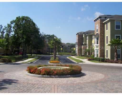 2407 Courtney Meadows COURT UNIT 302 Tampa, FL 33619