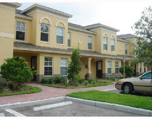 9608 CHARLESBERG DRIVE TAMPA, FL 33626