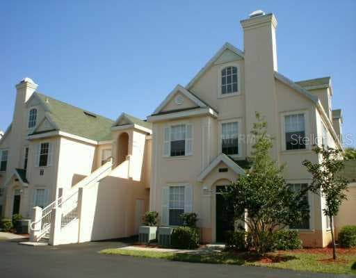 9126 LAKE CHASE ISLAND WAY UNIT 9127 Tampa, FL 33626