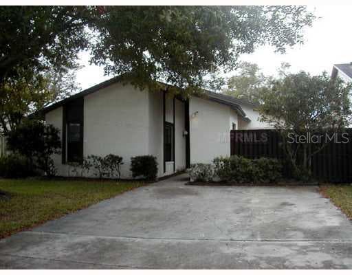 10705 MEADOWGLEN LANE Tampa, FL 33624