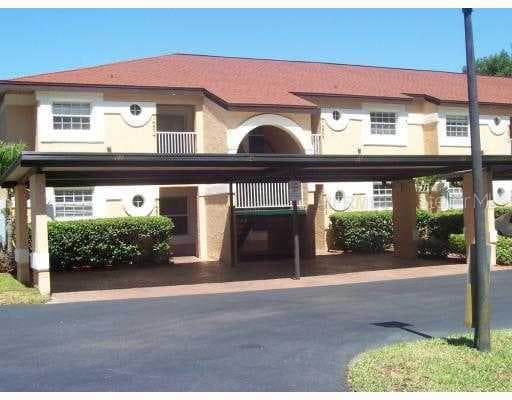 14802 PAR CLUB CIRCLE UNIT 802 TAMPA, FL 33618