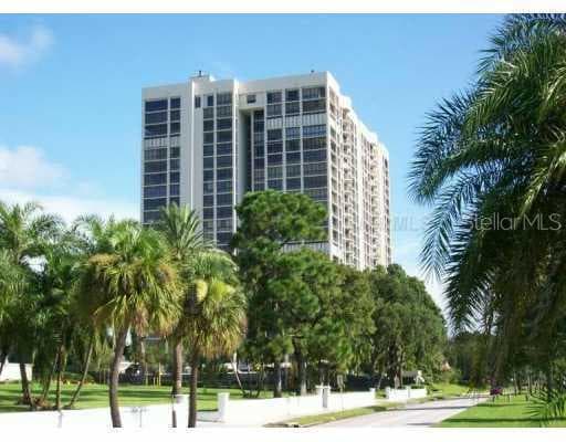 3301 BAYSHORE BOULEVARD UNIT 802E TAMPA, FL 33629