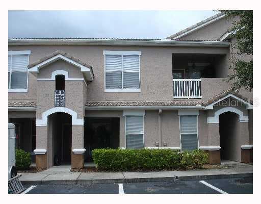 17948 VILLA CREEK DRIVE UNIT 9 TAMPA, FL 33647