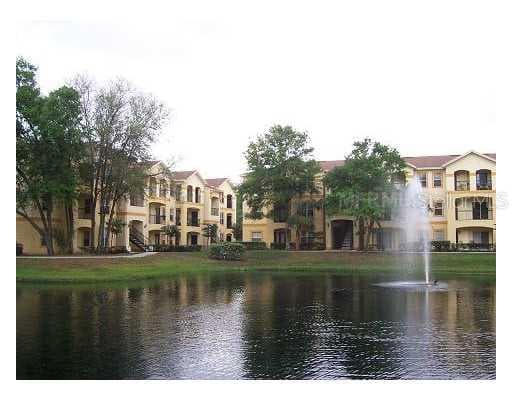 5604 PINNACLE HEIGHTS CIRCLE UNIT 107 TAMPA, FL 33624