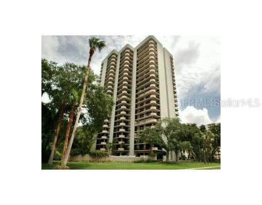 2413 S Bayshore BOULEVARD E UNIT 306 Tampa, FL 33629
