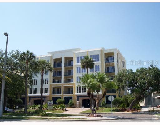 509 W BAY STREET UNIT 204 TAMPA, FL 33606