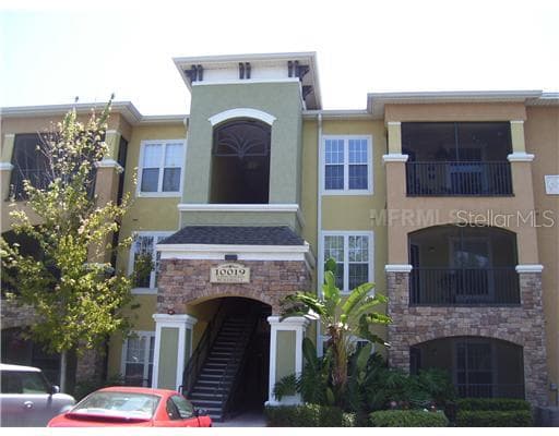 10019 COURTNEY PALMS BOULEVARD UNIT 101 TAMPA, FL 33619