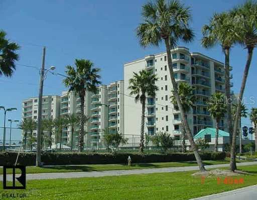 670 Island WAY UNIT 400 Clearwater, FL 33767