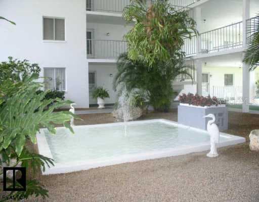 50 Harbor View LANE UNIT 19 Belleair Bluffs, FL 33770