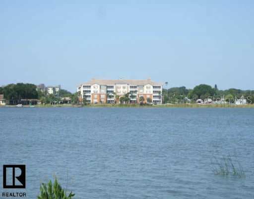 7903 Seminole BOULEVARD UNIT 2305 Seminole, FL 33772