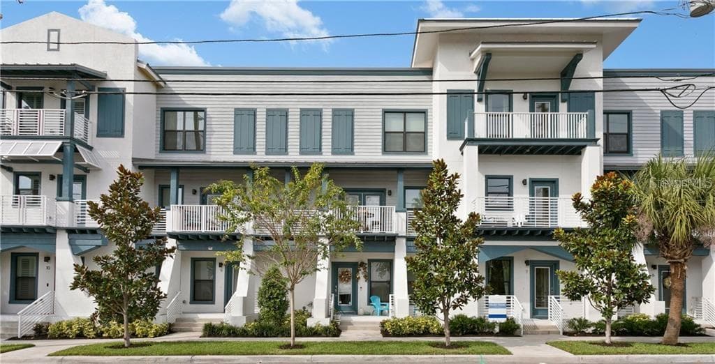 946 HIGHLAND AVENUE UNIT 14 DUNEDIN, FL 34698