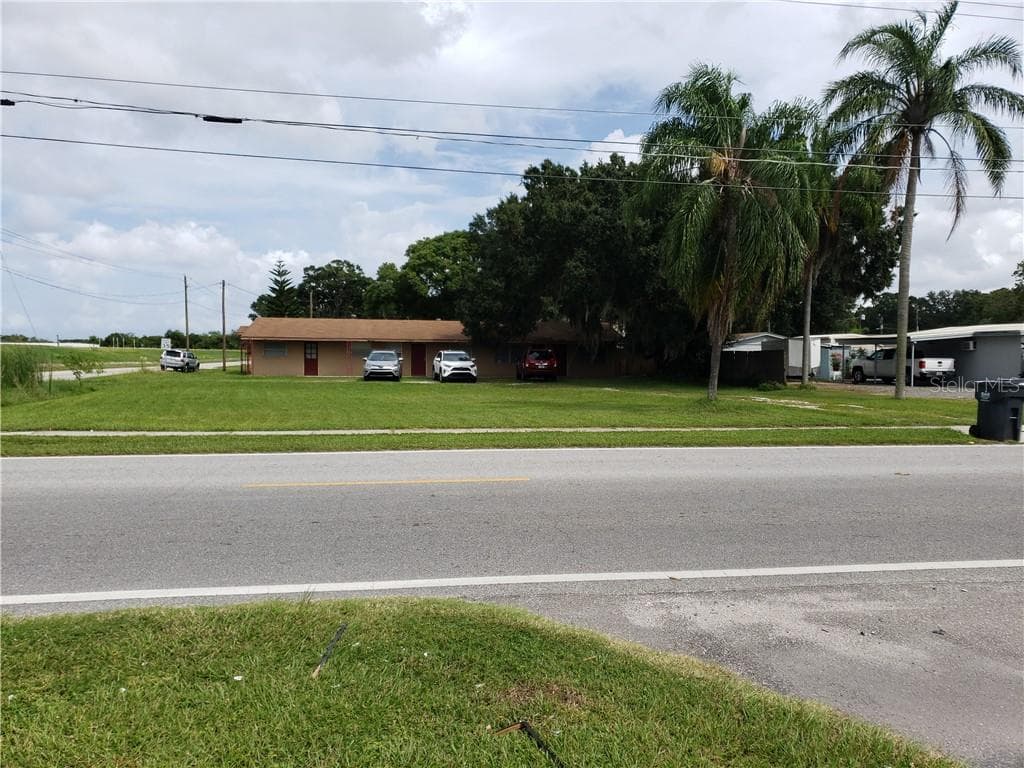 307 W SHELL POINT ROAD RUSKIN, FL 33570
