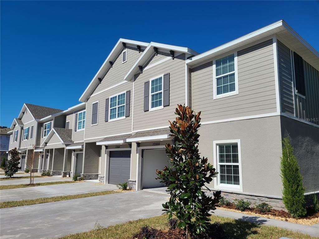 10962 QUICKWATER COURT RIVERVIEW, FL 33569