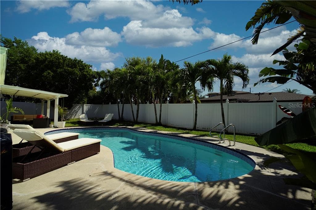 2403 W VINA DEL MAR BOULEVARD ST PETE BEACH, FL 33706