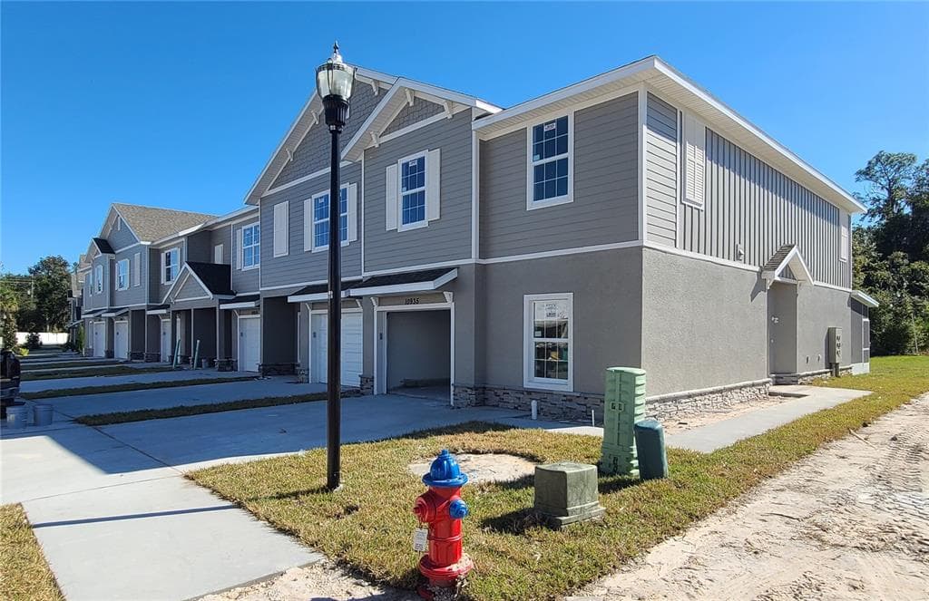 10935 QUICKWATER COURT RIVERVIEW, FL 33569