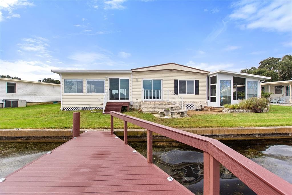 320 COLONIAL BOULEVARD PALM HARBOR, FL 34684