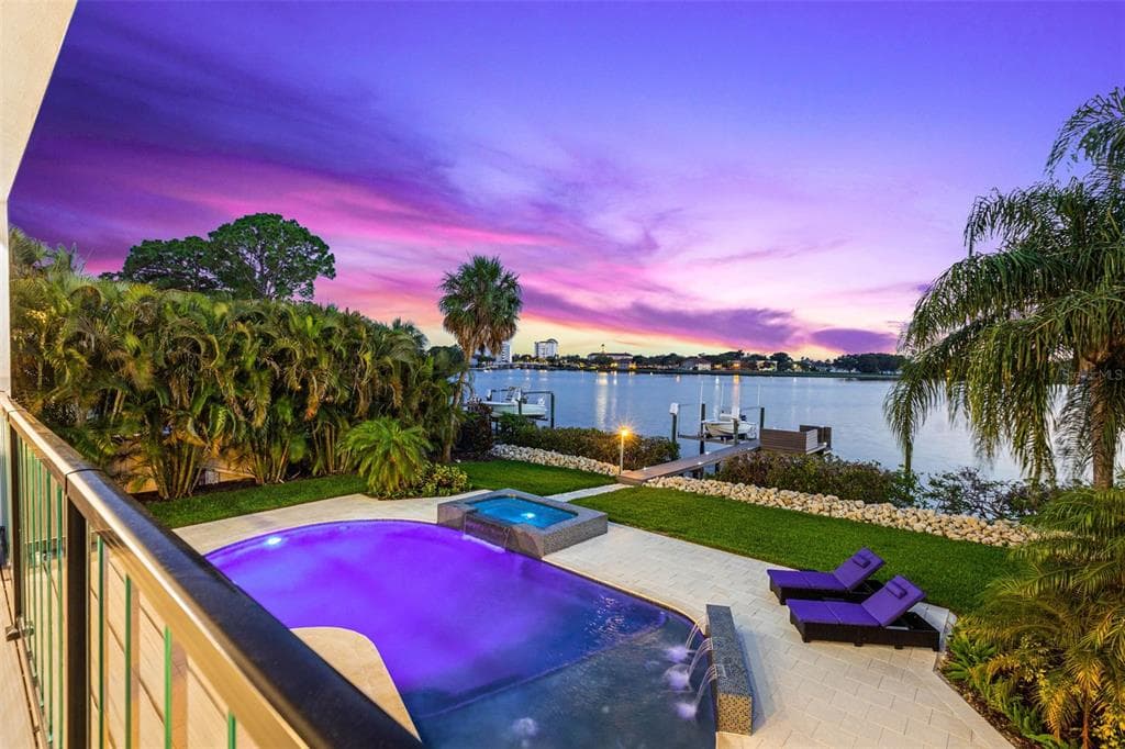 3830 SHORE ACRES BOULEVARD NE ST PETERSBURG, FL 33703