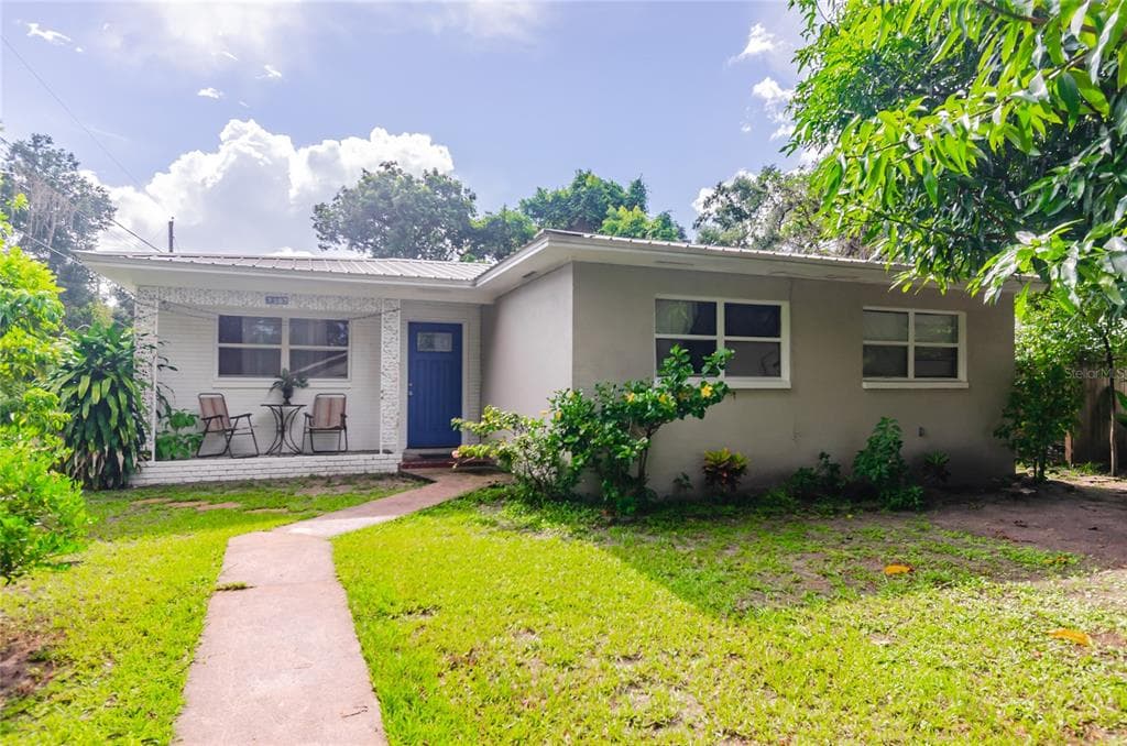 7307 N BRANCH AVENUE TAMPA, FL 33604