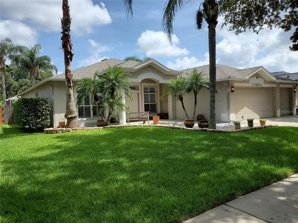 4310 HONEYBELL RIDGE COURT VALRICO, FL 33596