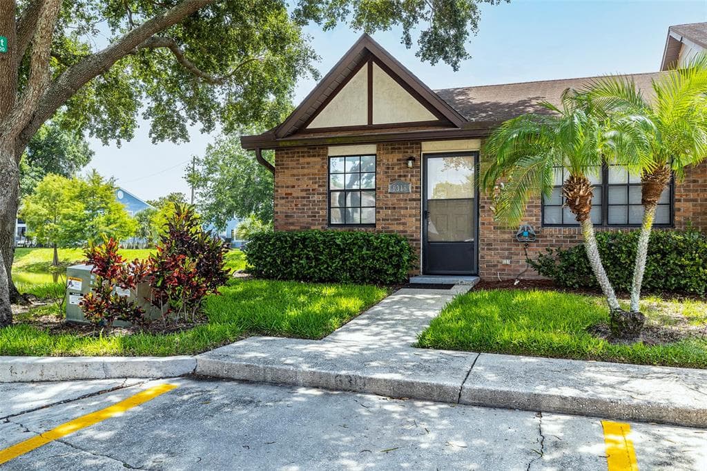 6319 MORNING SUN PLACE TAMPA, FL 33614