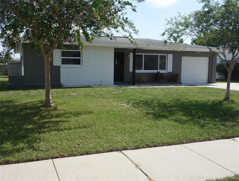 229 REGINA DRIVE S LARGO, FL 33770