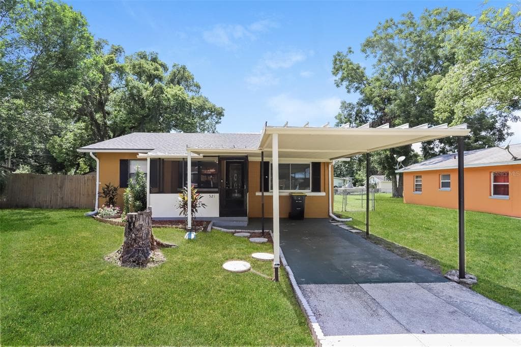1628 ARIZONA AVENUE NE ST PETERSBURG, FL 33703