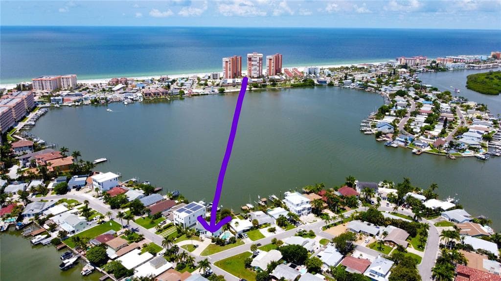 118 WALL STREET REDINGTON SHORES, FL 33708