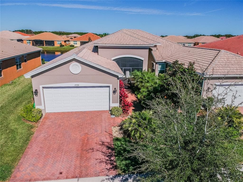 4920 RIVER FALLS WAY WIMAUMA, FL 33598