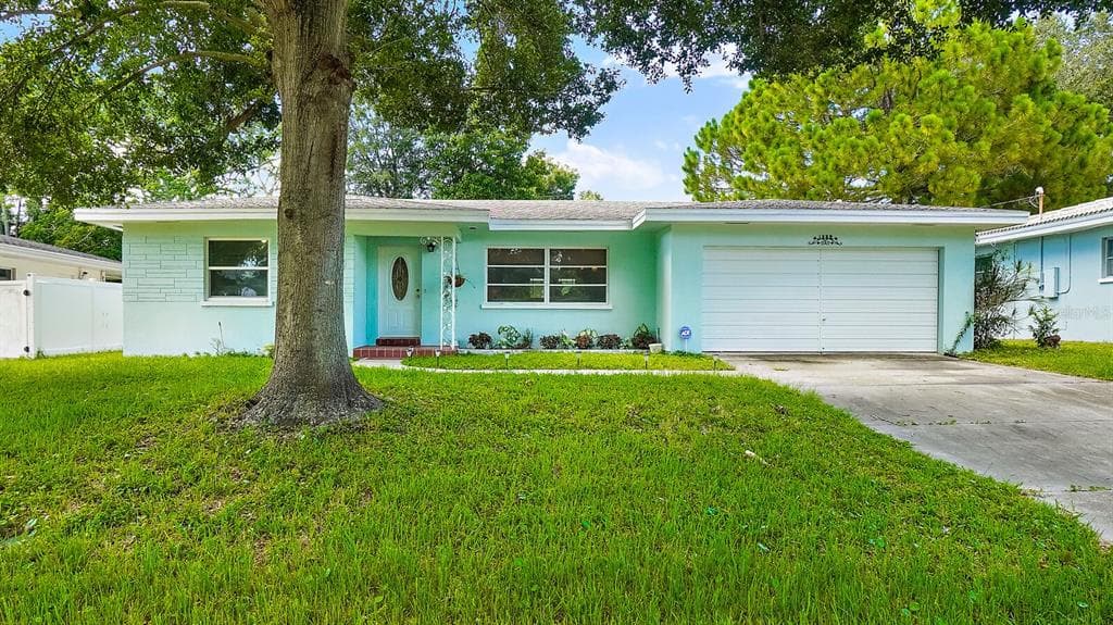 1359 HOWARD STREET CLEARWATER, FL 33756