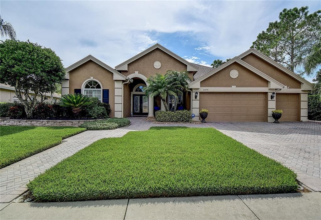 23200 GRACEWOOD CIRCLE
