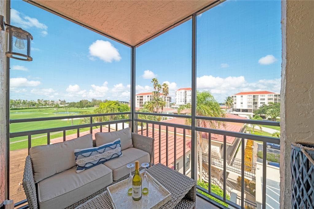 6180 SUN BOULEVARD UNIT 402