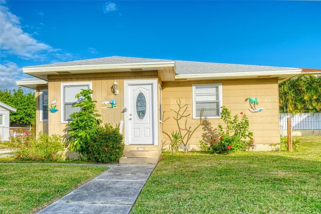 128 175TH AVENUE E REDINGTON SHORES, FL 33708