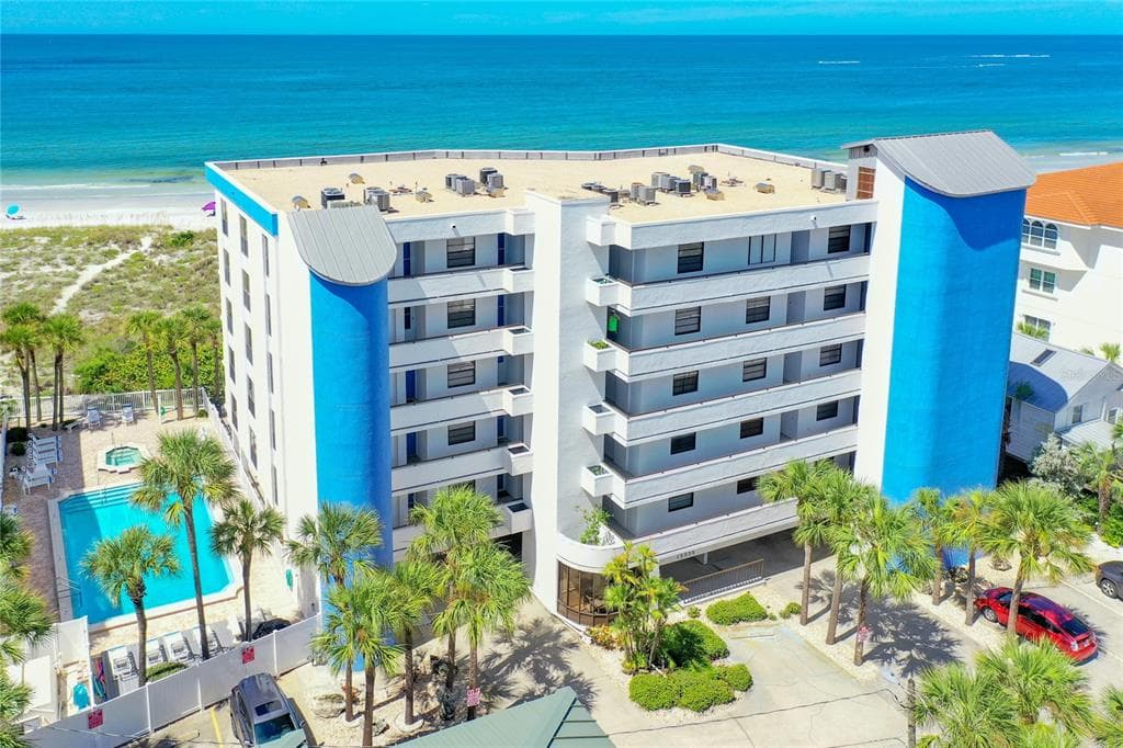 13336 GULF BOULEVARD UNIT 303 MADEIRA BEACH, FL 33708