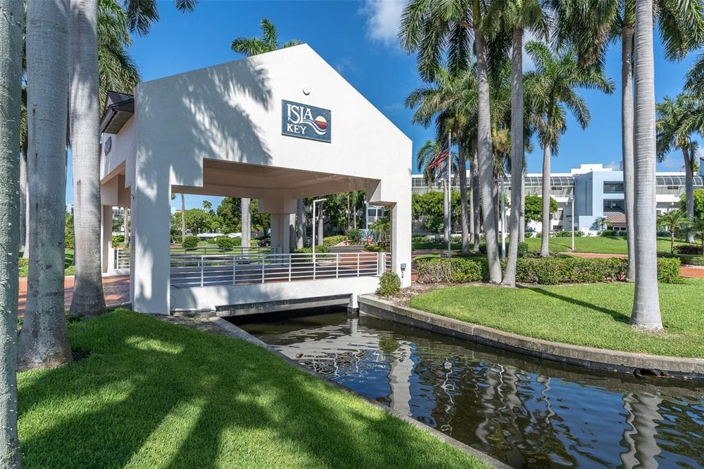 5153 ISLA KEY BOULEVARD S UNIT 410 ST PETERSBURG, FL 33715