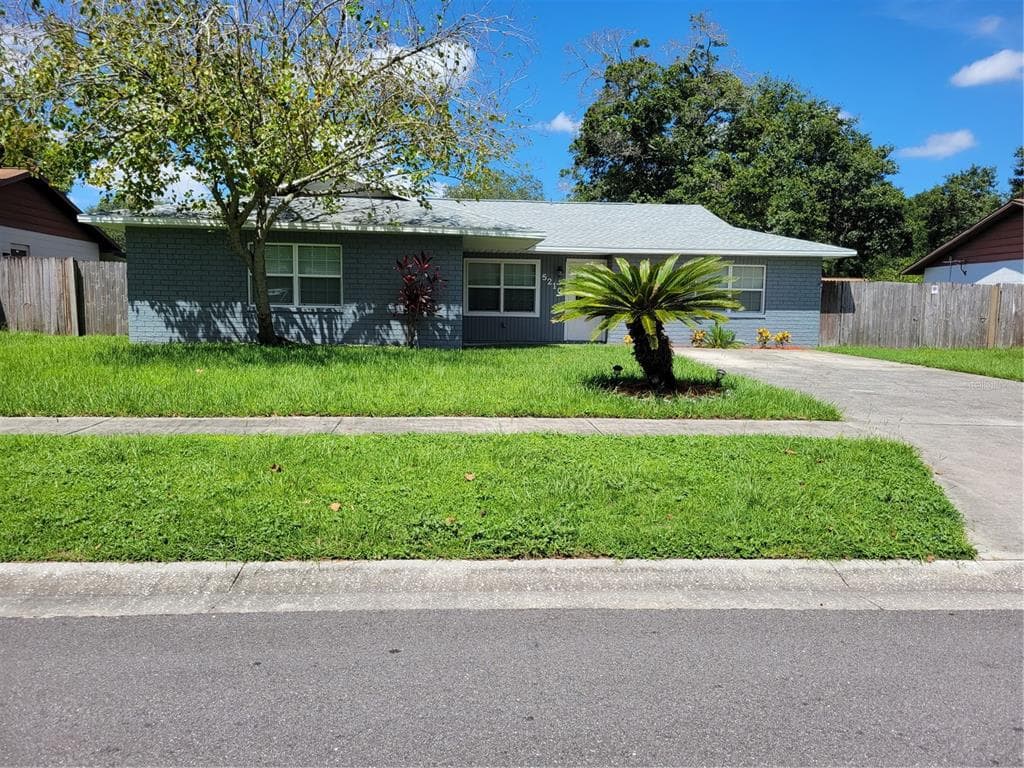 5210 BURR PLACE SEFFNER, FL 33584