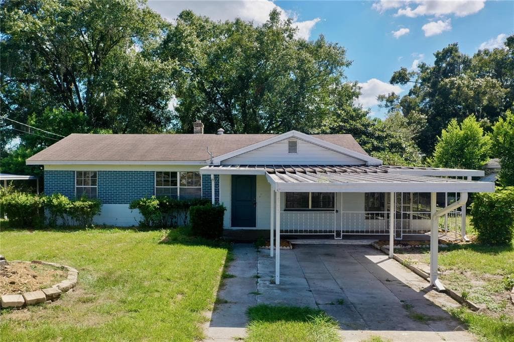 103 ANARECE AVENUE AUBURNDALE, FL 33823