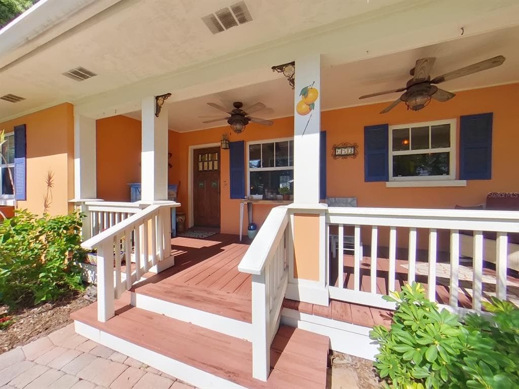 668 VINE AVENUE DUNEDIN, FL 34698