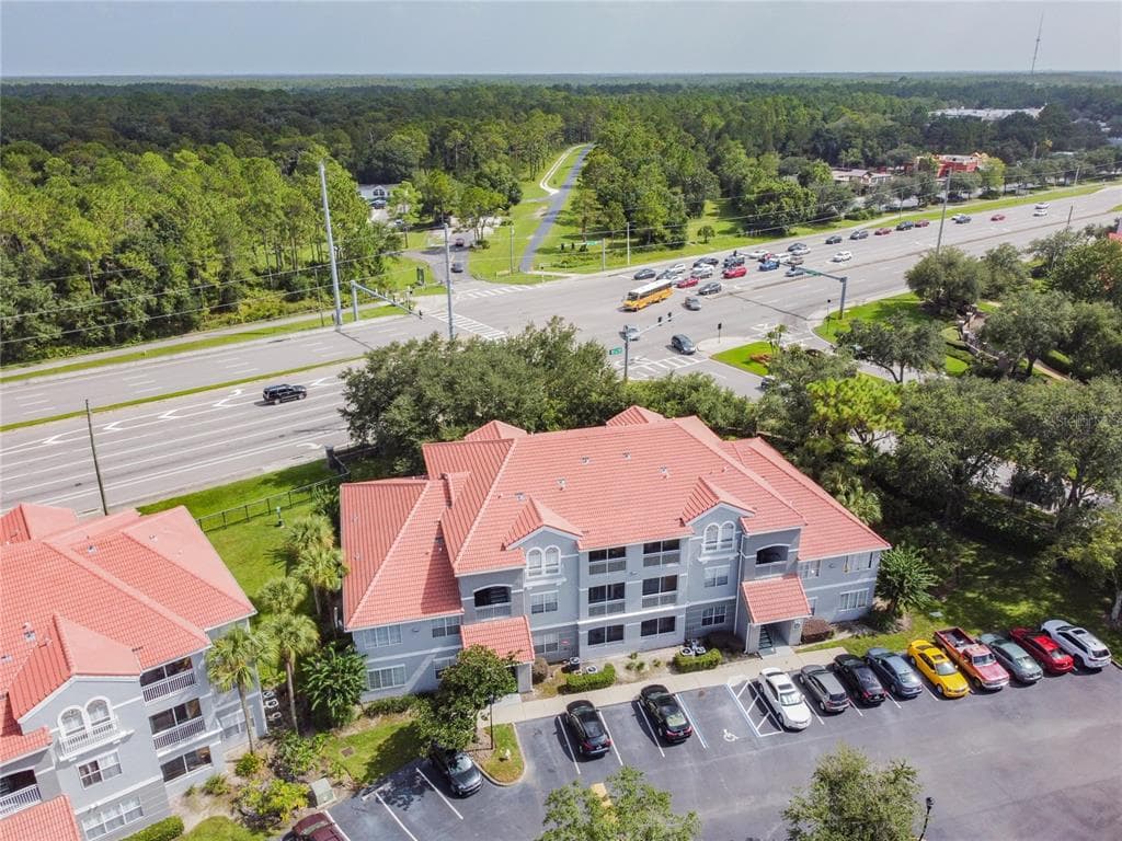 18001 RICHMOND PLACE DRIVE UNIT 516 TAMPA, FL 33647