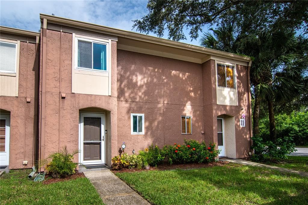 105 114TH AVENUE N UNIT 105