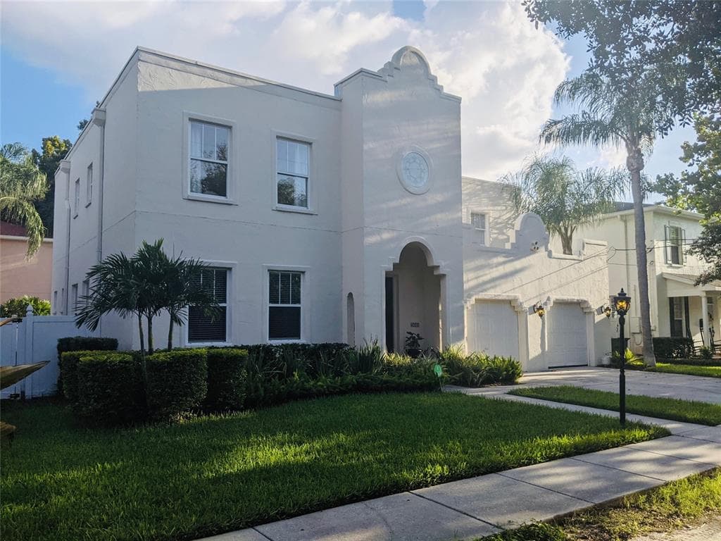 2444 W NEPTUNE STREET TAMPA, FL 33629