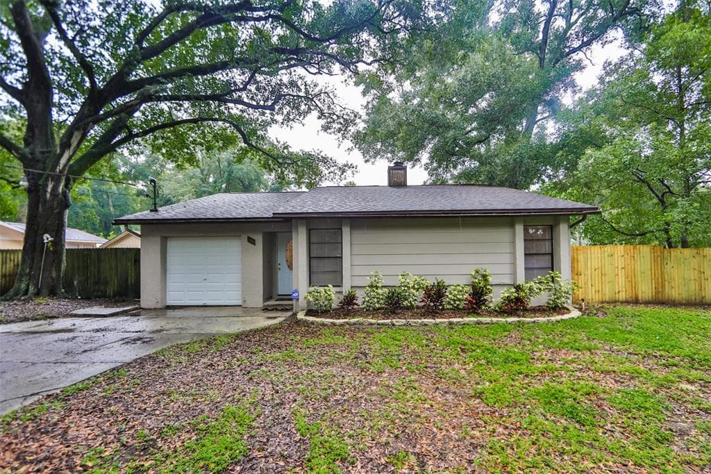 406 MANGAN AVENUE SEFFNER, FL 33584