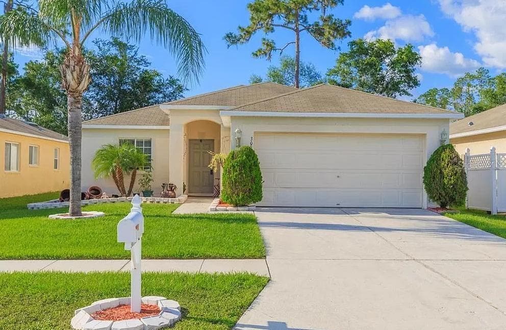 30553 MIDTOWN COURT WESLEY CHAPEL, FL 33545
