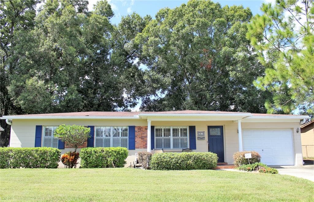 4818 N MENDENHALL DRIVE TAMPA, FL 33603